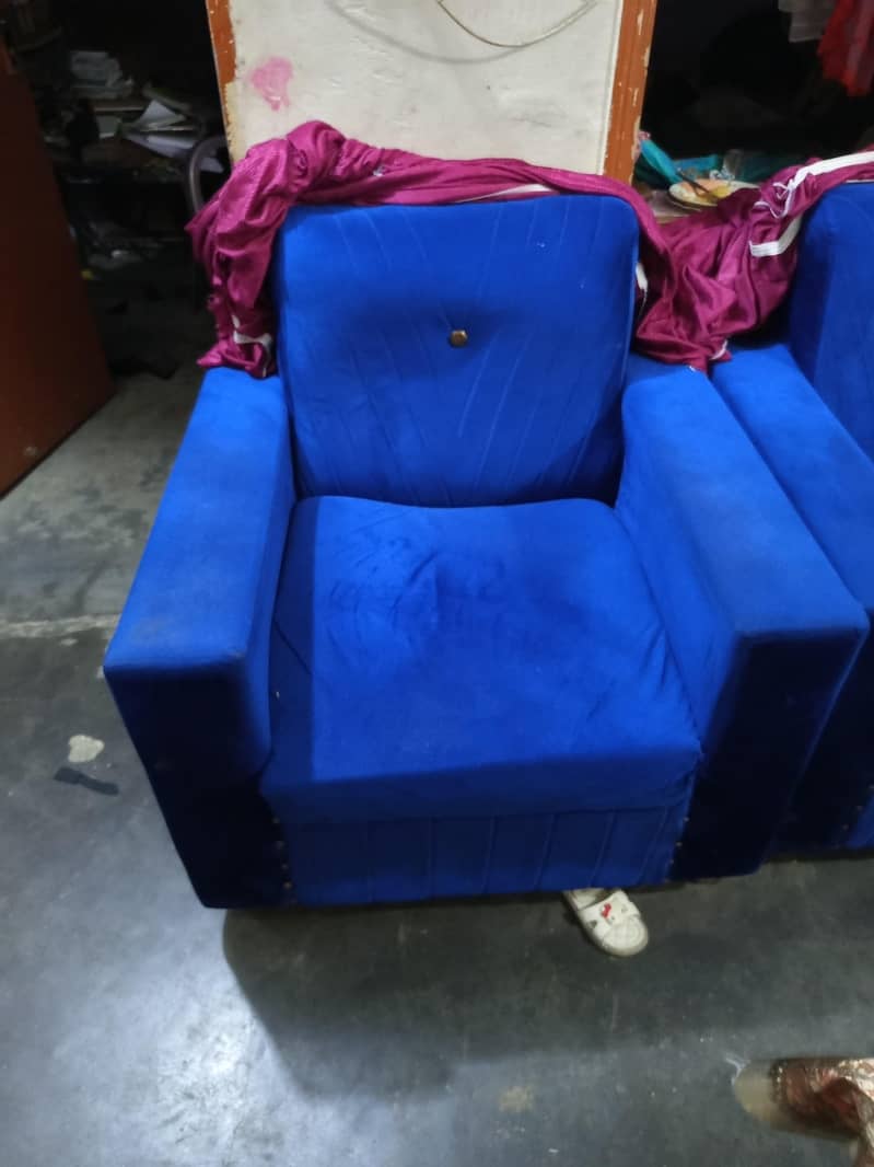 Sofa Set with Centre Table 3