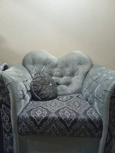 7 Seater Sofa Set, 4 Pieces | Good Condition | Reasonable Price