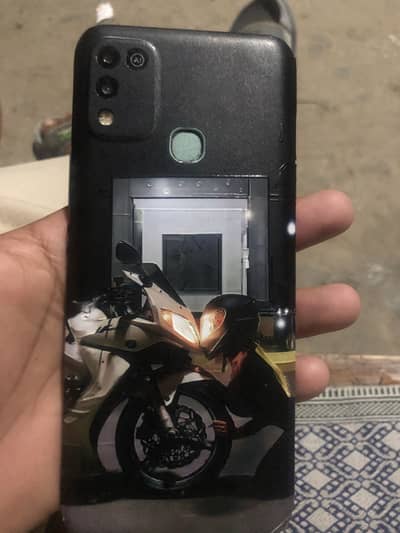 Infinity hot 11play 4/64