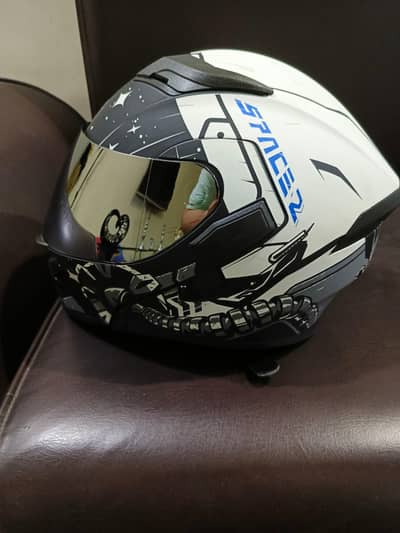 Urgent sale of helmet vector space 2 two in one
