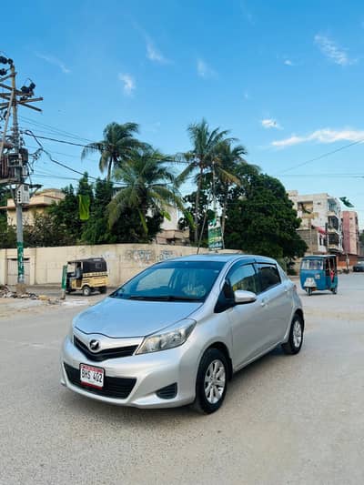 Toyota vitz 2013/2017 good condition car
