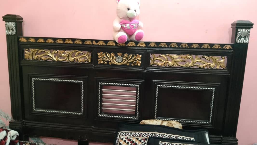 used bed 0