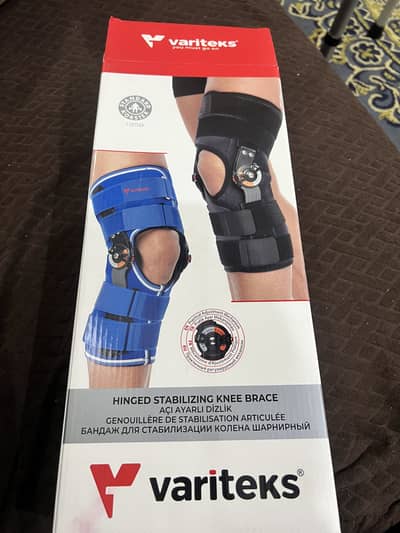 Hinged knee brace