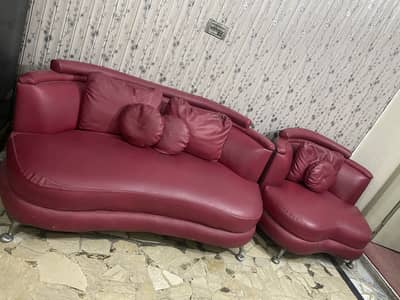3.2. 1 seaters sofa Munasib price