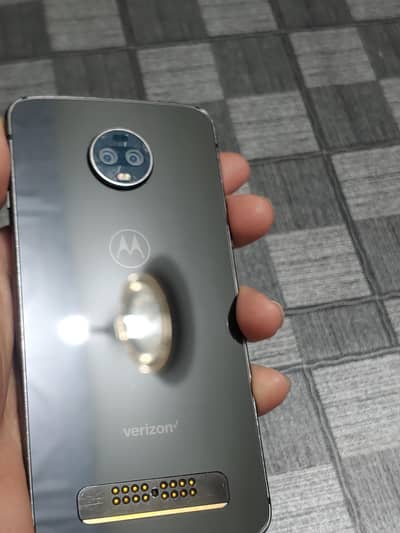 moto z3