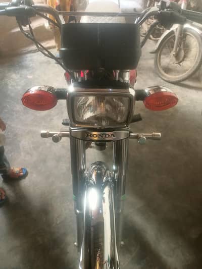 Honda 125 self start