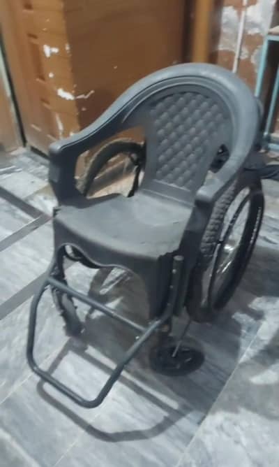 plastic wheel chair