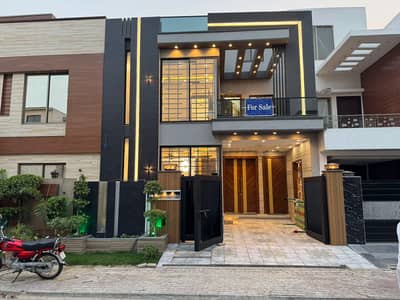 5 Marla Brand New Luxury House Prime Location for Sale In Bahria Town Lahore