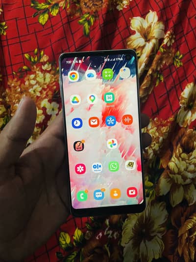 samsung s10 single sim approved 8/128 read add 03240069071