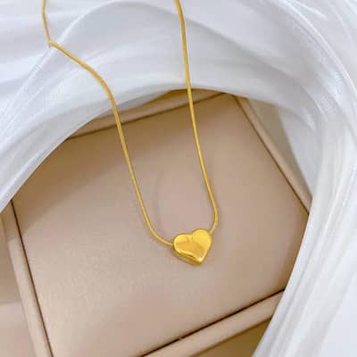 Elegant Gold Heart Necklace – Perfect Gift for Loved Ones