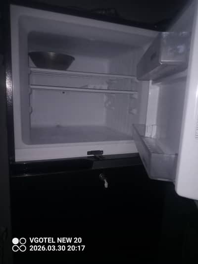 Dawlance 9173 Modal black color size medium