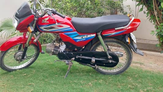 Honda Cd Dream 70cc. Whatsapp. 03085831111
