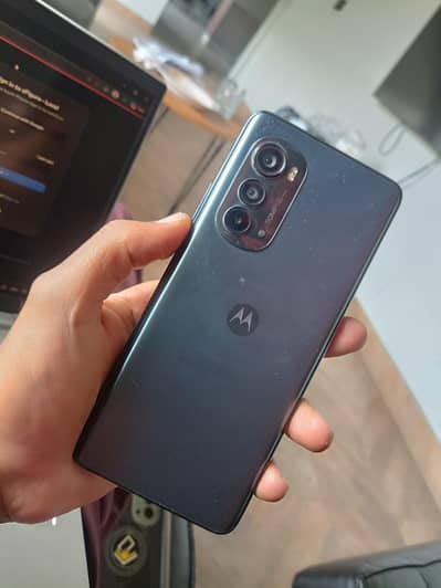 Motorola edge 2022 - 8/128 - official PTA approved