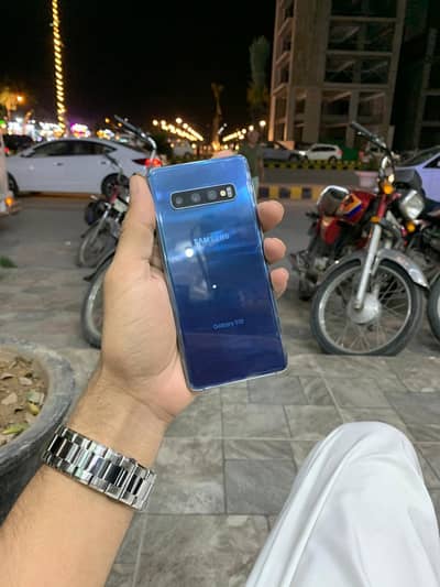 128 gb 10/9 condition ok phone ha