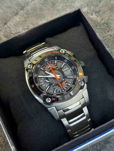 Original Seiko Sportura Chronograph With Box Brand New