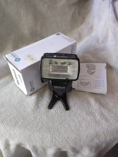 Nikon Mcoplus Flash speed light Model  MCO-910 Just new