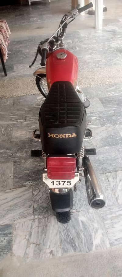 Honda 125 ha Sab ok ha koi km bike m nh ha All Punjab num h mery name