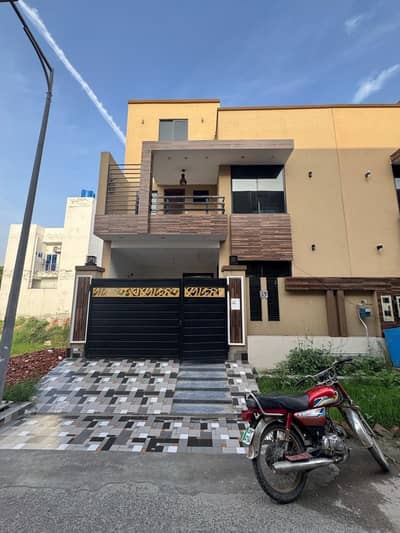 DAWOOD RESIDENCY 5 MARLA USED HOUSE FOR SALE