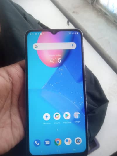 vivo y20 in 4/64 for sell condition 8/10 panel changed