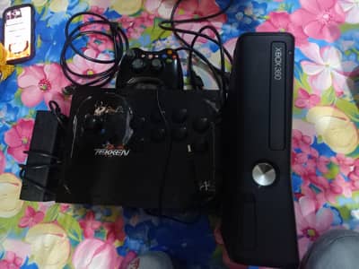 BRAND NEW XBOX 360 WITH WIRELESS CONTROLLER