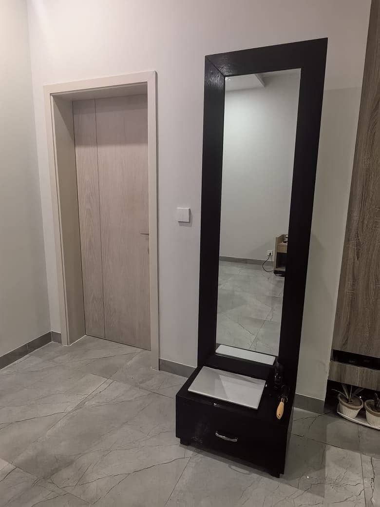 Black dressing table 0