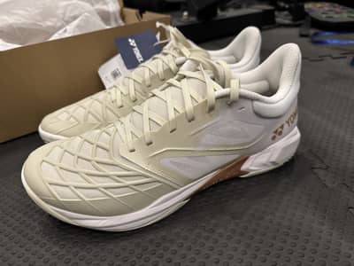 Yonex Power Cushion Cascade Drive 3 Light Beige