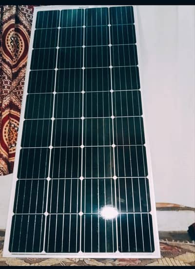 Solar Panel 200 Watt Excellent Condition