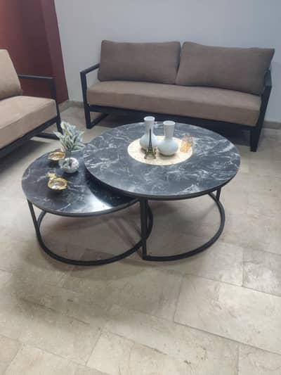 Round Center Table Set For Living Room table.