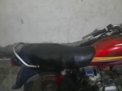 Honda prider 100 ha 7 modle urgent for sale 03076295826