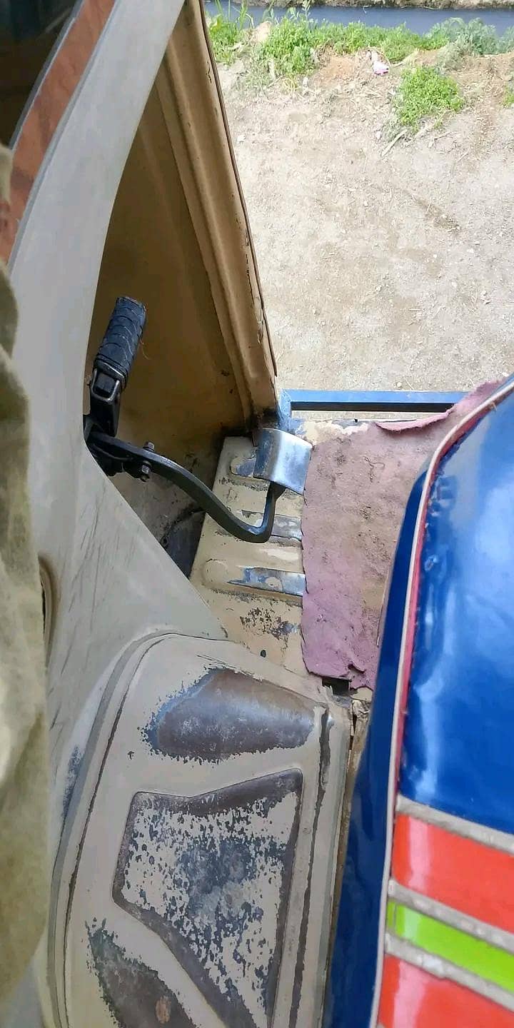 رکشہ برائے فروخت 2