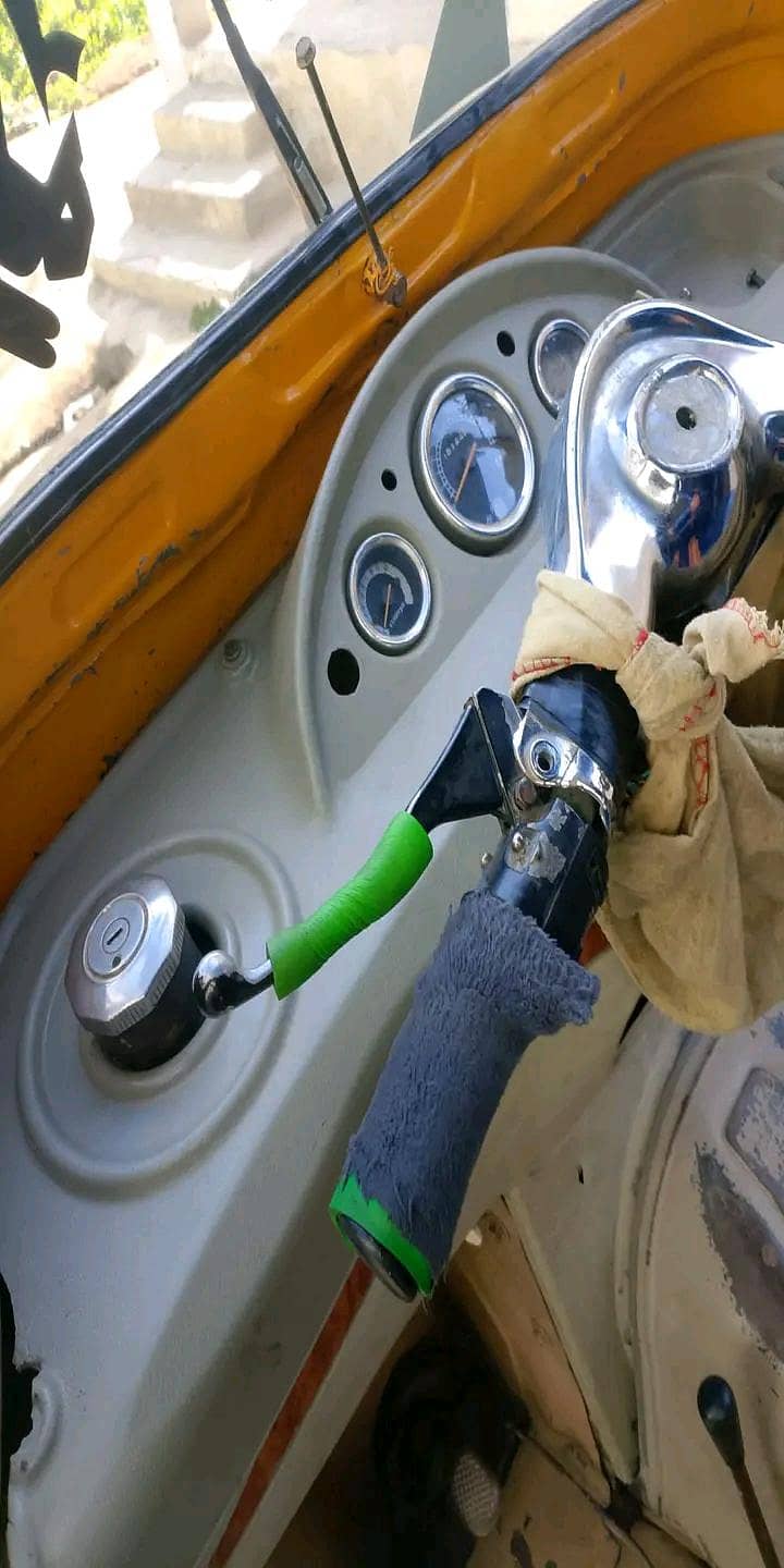 رکشہ برائے فروخت 8