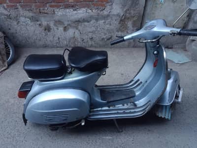 1999 Model Vespa super  complete Documents