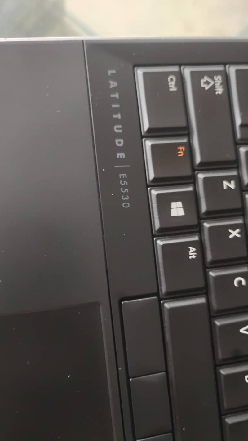 Dell E5530 0