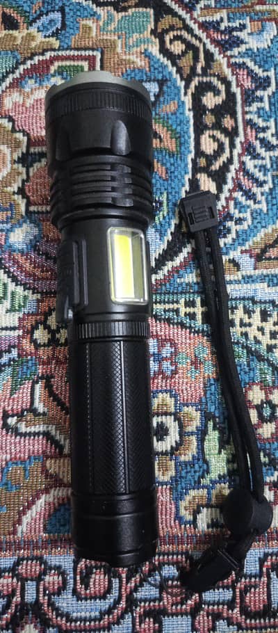 Box pack Tourch10/10 condition 1 extra battery