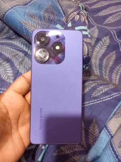 tecno spark 10 pro 8+8 = 256 gb  10= 10 condition