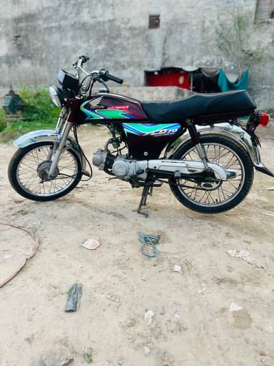 2018 model cd70 all ok condition 10 by 9