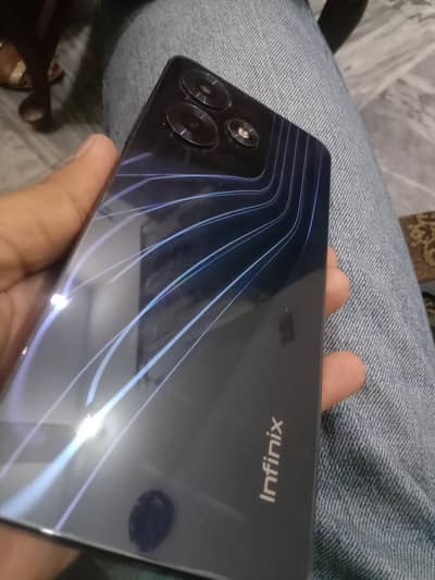 reasonable price complete box charger with stylish and attractive look