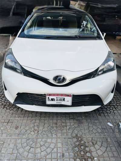 Toyota Vitz 2014/2018 pearl white