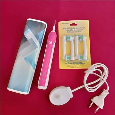 ORAL-B PRO 600 CROSS ACTION ELECTRIC TOOTHBRUSH