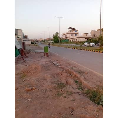 Beautiful Location Plot For Sale In G-14/1