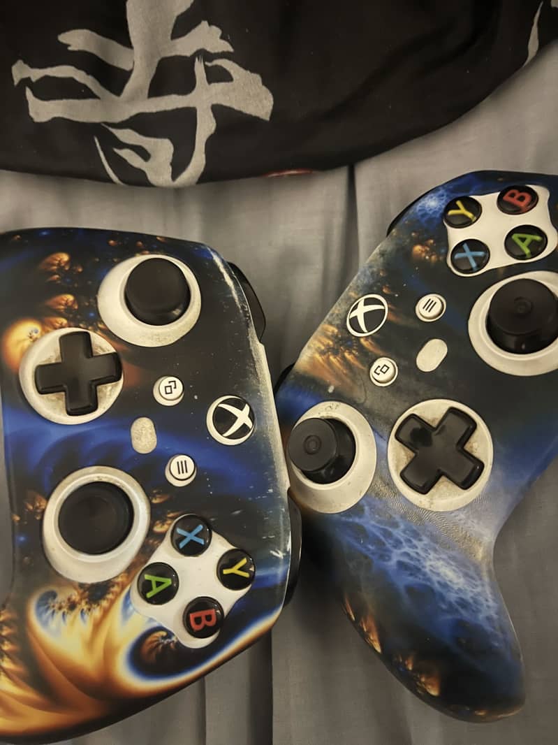 X box Controllers 2