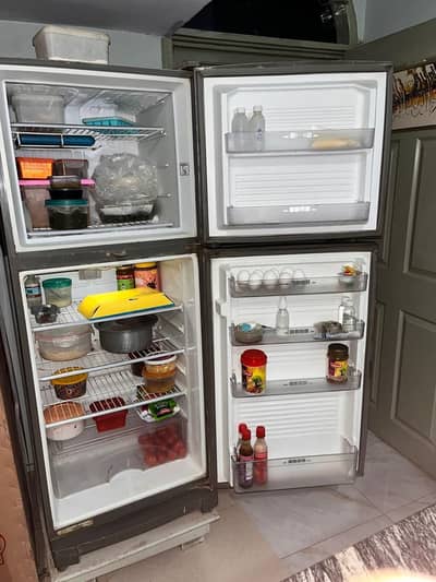 Selling my fridge urgently