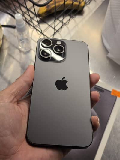 Iphone 15 pro max 256 titanium PTA approved