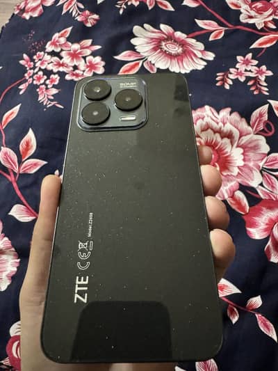 Zte blade v70 vita brand new phone