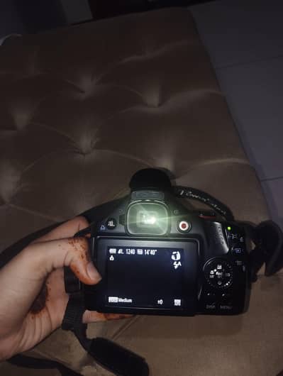 CANON Powershot SX40 Dslr