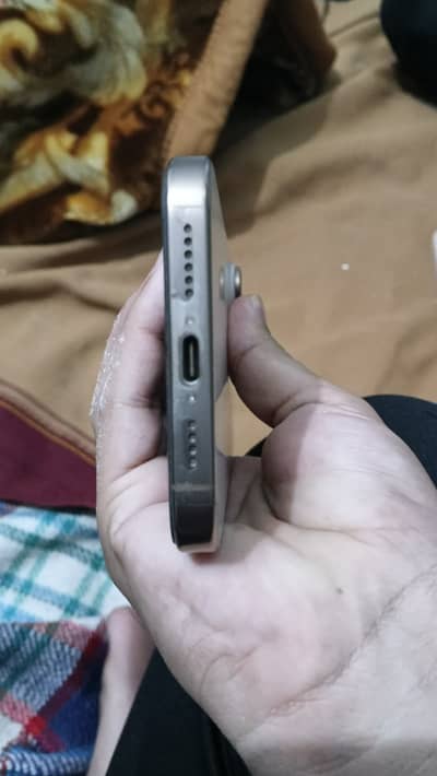 I phone 16 pro max 256 gb jv 10 by 10 condition ha