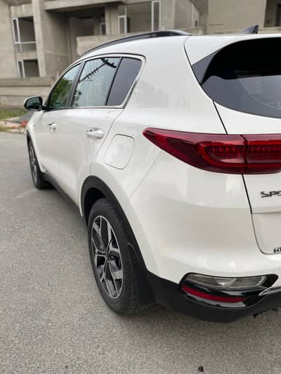 KIA Sportage AWD 2020 | Company Maintained