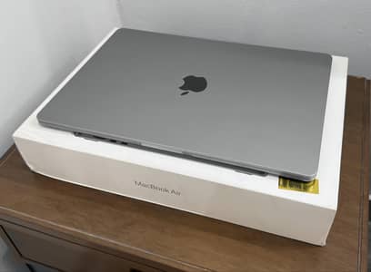 MacBook Air M2 15” Space Gray | 8/256 | with Box