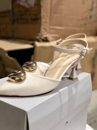 Branded women heels for sale