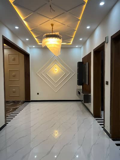 5 MARLA FULL HOUSE FOR RENT IN EDEN BOULEVARD COLLEGE ROAD LAHORE